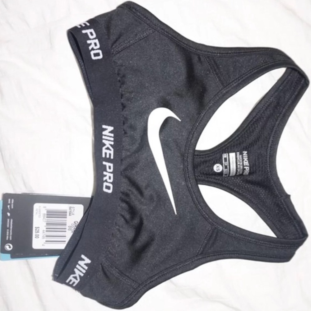 Black nike shorts bra